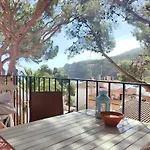 Apartment Stunning Intimate Views. Terrace Rooftop. Wifi *